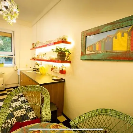 Best Location Cosy Art Flat *