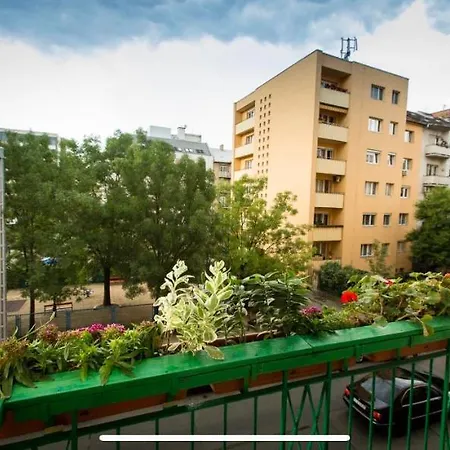 Best Location Cosy Art Flat Apartament